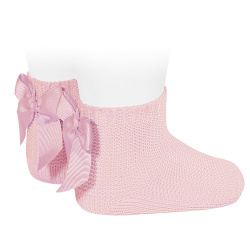 Compra Garter stitch short socks with bow PINK en la tienda online Condor. Fabricado en España. Visita la sección Baby Ceremony donde encontrarás más colores y productos que seguro que te enamorarán. Te invitamos a darte una vuelta por nuestra tienda online.