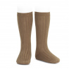 Buy Basic rib knee high socks TOBACCO in the online store Condor. Made in Spain. Visit the KNEE-HIGH RIBBED SOCKS section where you will find more colors and products that you will surely fall in love with. We invite you to take a look around our online store.