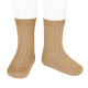 Compra Basic rib short socks CAMEL en la tienda online Condor. Fabricado en España. Visita la sección Ribbed (62 colours) donde encontrarás más colores y productos que seguro que te enamorarán. Te invitamos a darte una vuelta por nuestra tienda online.