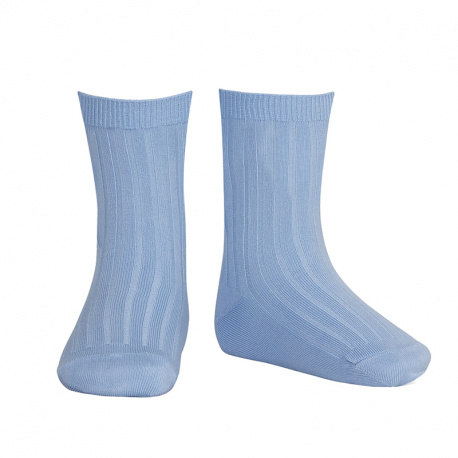 Buy Basic rib short socks BLUISH in the online store Condor. Made in Spain. Visit the RIBBED SHORT SOCKS section where you will find more colors and products that you will surely fall in love with. We invite you to take a look around our online store.