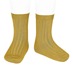 Buy Basic rib short socks MUSTARD in the online store Condor. Made in Spain. Visit the RIBBED SHORT SOCKS section where you will find more colors and products that you will surely fall in love with. We invite you to take a look around our online store.