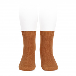 Buy Plain stitch basic short socks CINNAMON in the online store Condor. Made in Spain. Visit the SHORT PLAIN STITCH SOCKS section where you will find more colors and products that you will surely fall in love with. We invite you to take a look around our online store.