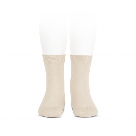 Compra Calcetines algodón elástico LINO en la tienda online Condor. Fabricado en España. Visita la sección Entretiempo donde encontrarás más colores y productos que seguro que te enamorarán. Te invitamos a darte una vuelta por nuestra tienda online.