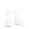 Buy Elastic cotton ankle socks WHITE in the online store Condor. Made in Spain. Visit the ANKLE SOCKS section where you will find more colors and products that you will surely fall in love with. We invite you to take a look around our online store.