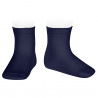Buy Plain stitch short socks NAVY BLUE in the online store Condor. Made in Spain. Visit the SCHOOL SPECIAL SOCKS section where you will find more colors and products that you will surely fall in love with. We invite you to take a look around our online store.