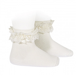 Lace trim short socks with bow CREAM