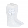 Buy Perle geometric openwork knee high sockswith bow WHITE in the online store Condor. Made in Spain. Visit the BABY ELASTIC OPENWORK SOCKS section where you will find more colors and products that you will surely fall in love with. We invite you to take a look around our online store.