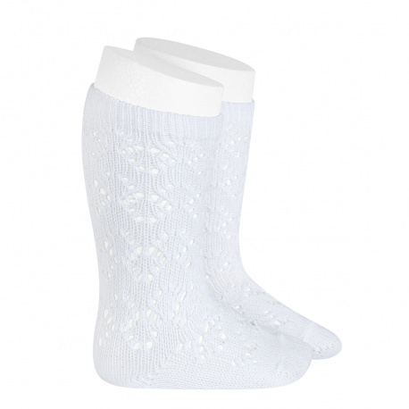 Compra Perle geometric openwork knee high socks WHITE en la tienda online Condor. Fabricado en España. Visita la sección BABY ELASTIC OPENWORK SOCKS donde encontrarás más colores y productos que seguro que te enamorarán. Te invitamos a darte una vuelta por nuestra tienda online.