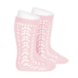Compra Cotton openwork knee-high socks PINK en la tienda online Condor. Fabricado en España. Visita la sección BABY OPENWORK SOCKS donde encontrarás más colores y productos que seguro que te enamorarán. Te invitamos a darte una vuelta por nuestra tienda online.