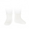 Buy Short socks with patterned cuff WHITE in the online store Condor. Made in Spain. Visit the WARM COTTON BASIC BABY SOCKS section where you will find more colors and products that you will surely fall in love with. We invite you to take a look around our online store.