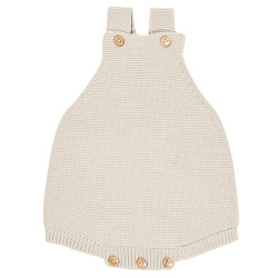 Buy the garter stitch baby romper LINEN made of 100% cotton. Exclusive garment from our newborn collection. Available in various colors that match the Condor tights, baby tights, socks, and cardigans. Available for babies, both for boys and girls. They are unisex. Very comfortable and high quality Condor. Within CARDIGANS AND KNITWEAR, you will also find other types of clothing that you can take advantage of to buy now.