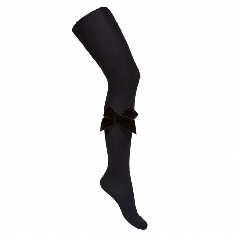 Compra Side velvet bow tights BLACK en la tienda online Condor. Fabricado en España. Visita la sección TIGHTS WITH BOWS donde encontrarás más colores y productos que seguro que te enamorarán. Te invitamos a darte una vuelta por nuestra tienda online.