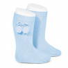 Buy Warm cotton knee-high socks with pompoms BABY BLUE in the online store Condor. Made in Spain. Visit the POMPOM WARM BABY SOCKS section where you will find more colors and products that you will surely fall in love with. We invite you to take a look around our online store.
