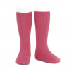 Compra Basic rib knee high socks CARMINE en la tienda online Condor. Fabricado en España. Visita la sección KNEE-HIGH RIBBED SOCKS donde encontrarás más colores y productos que seguro que te enamorarán. Te invitamos a darte una vuelta por nuestra tienda online.
