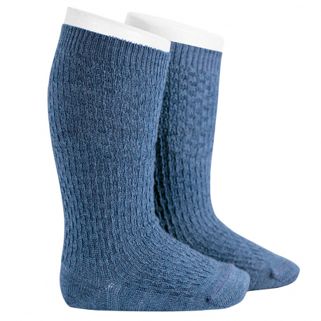 Compra Merino wool-blend patterned knee socks JEANS en la tienda online Condor. Fabricado en España. Visita la sección SALES donde encontrarás más colores y productos que seguro que te enamorarán. Te invitamos a darte una vuelta por nuestra tienda online.