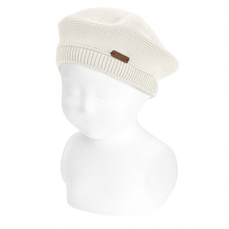 Buy the Garter stitch beret CREAM made of 100% cotton. Available in a wide variety of colors that match the Condor tights, socks, long cardigans and short cardigan jackets, girl boleros. Discover other models with bows or tassels in the ACCESSORIES FOR KIDS section. Ideal for back to school, school uniforms, and for special occasions such as communions, baptisms, weddings and Christmas. Very comfortable and high quality Condor.