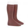 Buy Plain stitch basic knee high socks MARSALA in the online store Condor. Made in Spain. Visit the KNEE-HIGH PLAIN STITCH SOCKS section where you will find more colors and products that you will surely fall in love with. We invite you to take a look around our online store.