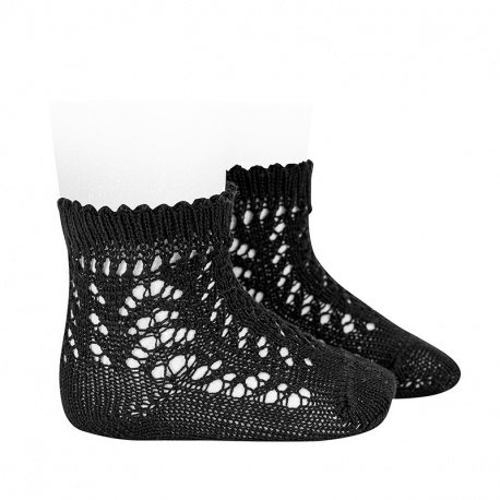 Buy Perlet opewnwork short socks BLACK in the online store Condor. Made in Spain. Visit the BABY OPENWORK SOCKS section where you will find more colors and products that you will surely fall in love with. We invite you to take a look around our online store.