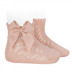 Buy Perle openwork short socks with grossgrain bow NUDE in the online store Condor. Made in Spain. Visit the BABY OPENWORK SOCKS section where you will find more colors and products that you will surely fall in love with. We invite you to take a look around our online store.