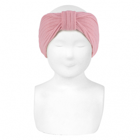 Buy Rib headband PALE PINK in the online store Condor. Made in Spain. Visit the HAIR ACCESSORIES section where you will find more colors and products that you will surely fall in love with. We invite you to take a look around our online store.