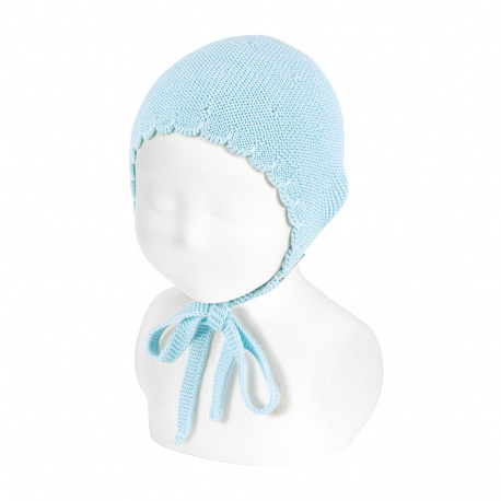 Compra Links stitch openwork bonnet BABY BLUE en la tienda online Condor. Fabricado en España. Visita la sección Bonnets donde encontrarás más colores y productos que seguro que te enamorarán. Te invitamos a darte una vuelta por nuestra tienda online.