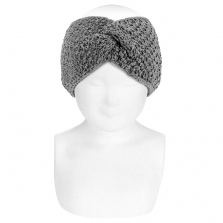 Buy Knotted sand stitch hair turban LIGHT GREY in the online store Condor. Made in Spain. Visit the HAIR ACCESSORIES section where you will find more colors and products that you will surely fall in love with. We invite you to take a look around our online store.