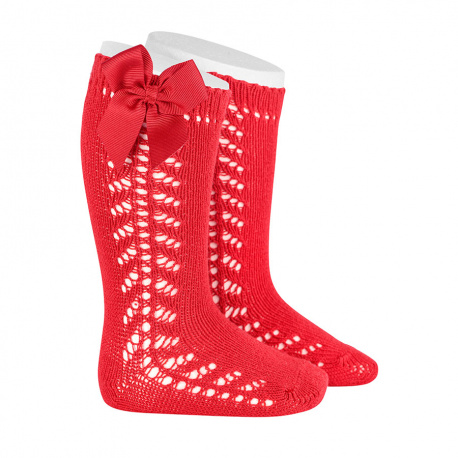 Compra Side openwork warm cotton knee socks with bow RED en la tienda online Condor. Fabricado en España. Visita la sección WARM OPENWORK BABY SOCKS donde encontrarás más colores y productos que seguro que te enamorarán. Te invitamos a darte una vuelta por nuestra tienda online.