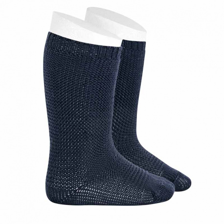 Buy Garter stitch knee high socks NAVY BLUE in the online store Condor. Made in Spain. Visit the PERLE BABY SOCKS section where you will find more colors and products that you will surely fall in love with. We invite you to take a look around our online store.