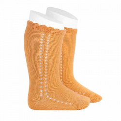 Buy Side openwork perle knee high socks PEACH in the online store Condor. Made in Spain. Visit the BABY SPIKE OPENWORK SOCKS section where you will find more colors and products that you will surely fall in love with. We invite you to take a look around our online store.