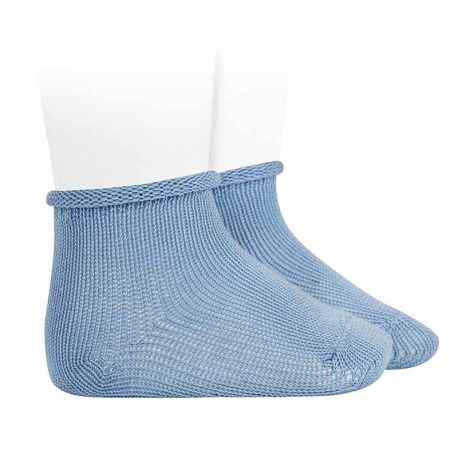 Buy Perle baby socks with rolled cuff BLUISH in the online store Condor. Made in Spain. Visit the PERLE BABY SOCKS section where you will find more colors and products that you will surely fall in love with. We invite you to take a look around our online store.