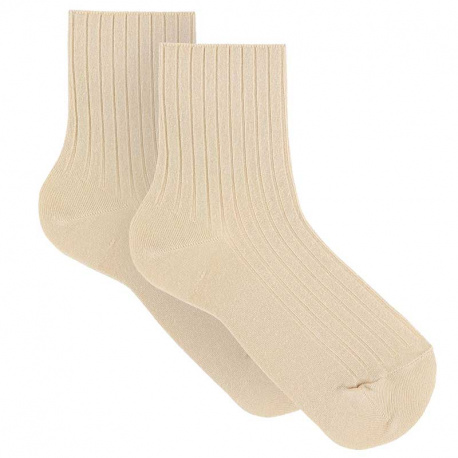 Buy Modal loose fitting socks with rib for women LINEN in the online store Condor. Made in Spain. Visit the WOMAN SPRING SOCKS section where you will find more colors and products that you will surely fall in love with. We invite you to take a look around our online store.