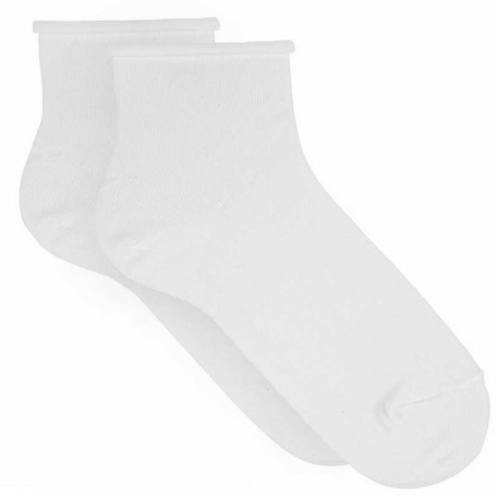 Buy Modal loose fitting ankle socks with rolled cuff WHITE in the online store Condor. Made in Spain. Visit the WOMAN SPRING SOCKS section where you will find more colors and products that you will surely fall in love with. We invite you to take a look around our online store.