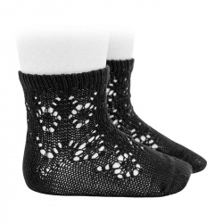 Buy Perle cotton socks with geometric openwork BLACK in the online store Condor. Made in Spain. Visit the BABY ELASTIC OPENWORK SOCKS section where you will find more colors and products that you will surely fall in love with. We invite you to take a look around our online store.