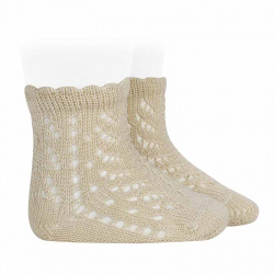 Buy Perle openwork socks with waved cuff LINEN in the online store Condor. Made in Spain. Visit the BABY OPENWORK SOCKS section where you will find more colors and products that you will surely fall in love with. We invite you to take a look around our online store.