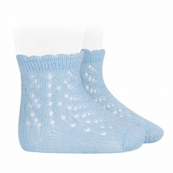 Buy Perle openwork socks with waved cuff BABY BLUE in the online store Condor. Made in Spain. Visit the BABY OPENWORK SOCKS section where you will find more colors and products that you will surely fall in love with. We invite you to take a look around our online store.