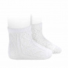 Buy Openwork extrafine perle short socks WHITE in the online store Condor. Made in Spain. Visit the EXTRAFINE OPENWORK SOCKS section where you will find more colors and products that you will surely fall in love with. We invite you to take a look around our online store.