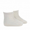 Buy Openwork extrafine perle short socks CREAM in the online store Condor. Made in Spain. Visit the EXTRAFINE OPENWORK SOCKS section where you will find more colors and products that you will surely fall in love with. We invite you to take a look around our online store.