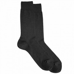 Buy Loose fitting cotton socks for men BLACK in the online store Condor. Made in Spain. Visit the SPRING MAN SOCKS section where you will find more colors and products that you will surely fall in love with. We invite you to take a look around our online store.
