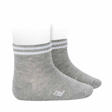 Buy Ankle sport socks with stripes ALUMINIUM in the online store Condor. Made in Spain. Visit the SPORT SOCKS section where you will find more colors and products that you will surely fall in love with. We invite you to take a look around our online store.