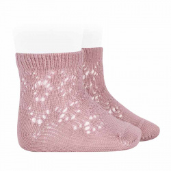 Buy Perle cotton socks with geometric openwork PALE PINK in the online store Condor. Made in Spain. Visit the BABY ELASTIC OPENWORK SOCKS section where you will find more colors and products that you will surely fall in love with. We invite you to take a look around our online store.