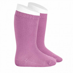 Compra Garter stitch knee high socks SAKURA en la tienda online Condor. Fabricado en España. Visita la sección Spring high socks donde encontrarás más colores y productos que seguro que te enamorarán. Te invitamos a darte una vuelta por nuestra tienda online.