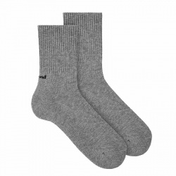 Buy Men terry sole sport socks LIGHT GREY in the online store Condor. Made in Spain. Visit the MAN SPORT AND HOMEWEAR SOCKS section where you will find more colors and products that you will surely fall in love with. We invite you to take a look around our online store.