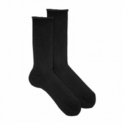 Buy Elastic cotton loose fitting socks and rolled cuff BLACK in the online store Condor. Made in Spain. Visit the SPRING MAN SOCKS section where you will find more colors and products that you will surely fall in love with. We invite you to take a look around our online store.
