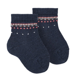 Compra Merino wool-blend border short socks NAVY BLUE en la tienda online Condor. Fabricado en España. Visita la sección Fancy baby socks donde encontrarás más colores y productos que seguro que te enamorarán. Te invitamos a darte una vuelta por nuestra tienda online.