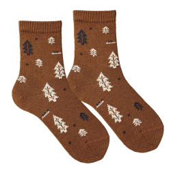Compra Merino wool-blend fir short socks CHOCOLATE en la tienda online Condor. Fabricado en España. Visita la sección Fancy children socks donde encontrarás más colores y productos que seguro que te enamorarán. Te invitamos a darte una vuelta por nuestra tienda online.