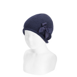 Compra Merino wool-blend knit hat with grosgrain bow NAVY BLUE en la tienda online Condor. Fabricado en España. Visita la sección SALES donde encontrarás más colores y productos que seguro que te enamorarán. Te invitamos a darte una vuelta por nuestra tienda online.