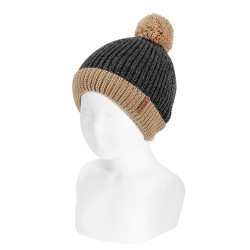 Buy English stitch bicolour knit hat with pompom ANTHRACITE in the online store Condor. Made in Spain. Visit the ACCESSORIES FOR KIDS section where you will find more colors and products that you will surely fall in love with. We invite you to take a look around our online store.