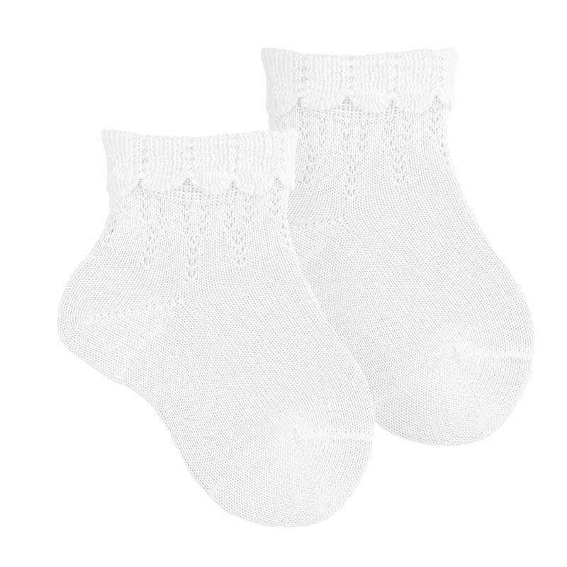Buy Ceremony ankle socks with openwork and folded cuff WHITE in the online store Condor. Made in Spain. Visit the BABY CEREMONY SOCKS section where you will find more colors and products that you will surely fall in love with. We invite you to take a look around our online store.