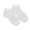 Buy Side openwork ceremony socks with littlebow CREAM in the online store Condor. Made in Spain. Visit the CEREMONY FOR GIRL section where you will find more colors and products that you will surely fall in love with. We invite you to take a look around our online store.