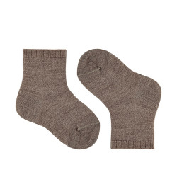 Buy Merino wool-blend short socks TRUNK in the online store Condor. Made in Spain. Visit the BASIC WOOL BABY SOCKS section where you will find more colors and products that you will surely fall in love with. We invite you to take a look around our online store.